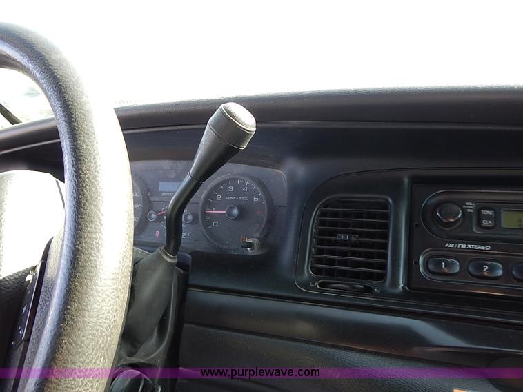 image for item I9405 2008 Ford Crown Victoria Police Interceptor