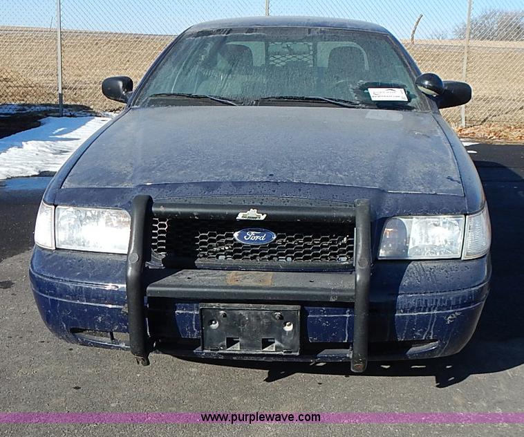 image for item I9406 2008 Ford Crown Victoria Police Interceptor