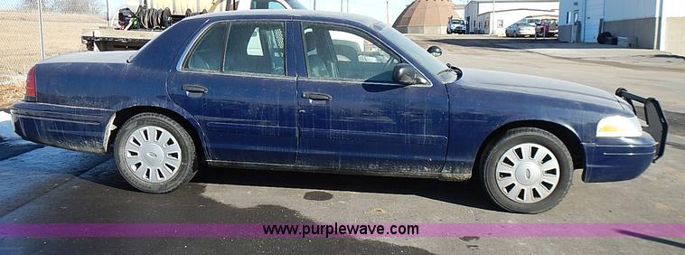 image for item I9406 2008 Ford Crown Victoria Police Interceptor