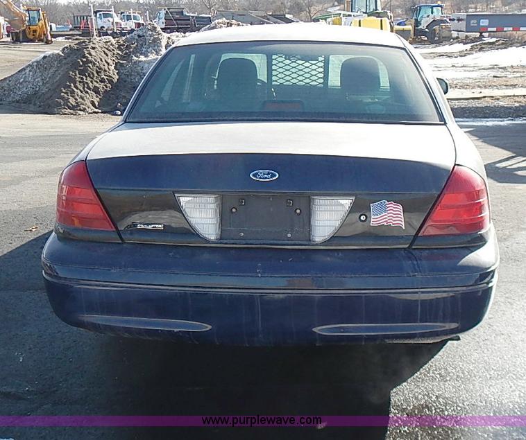 image for item I9406 2008 Ford Crown Victoria Police Interceptor