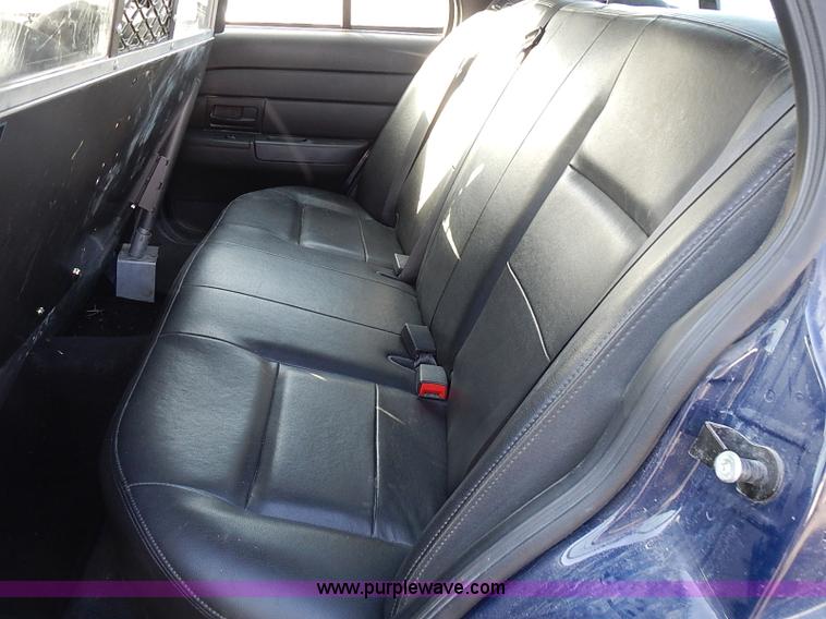 image for item I9406 2008 Ford Crown Victoria Police Interceptor