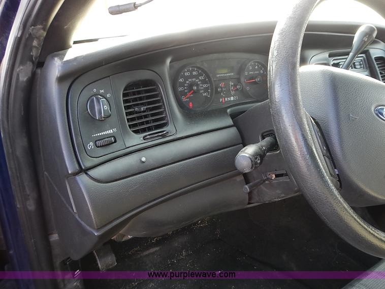 image for item I9406 2008 Ford Crown Victoria Police Interceptor