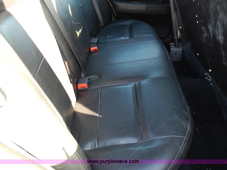 image for item I9406 2008 Ford Crown Victoria Police Interceptor