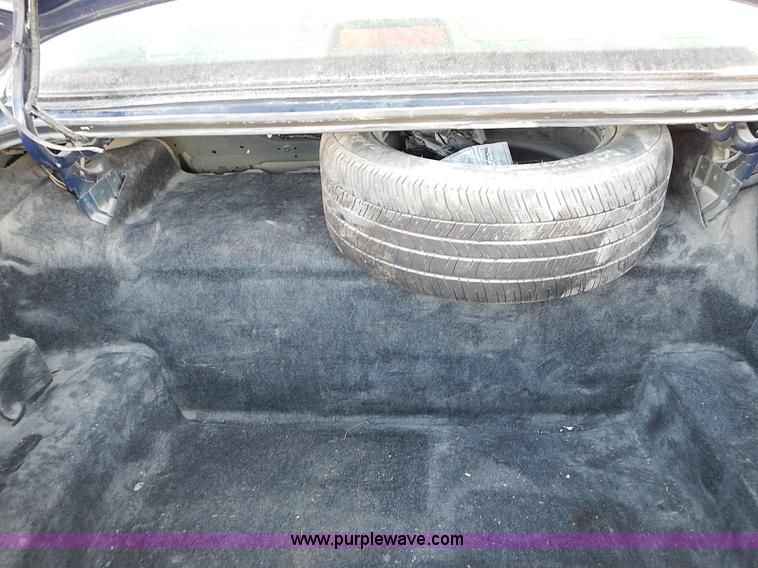 image for item I9406 2008 Ford Crown Victoria Police Interceptor