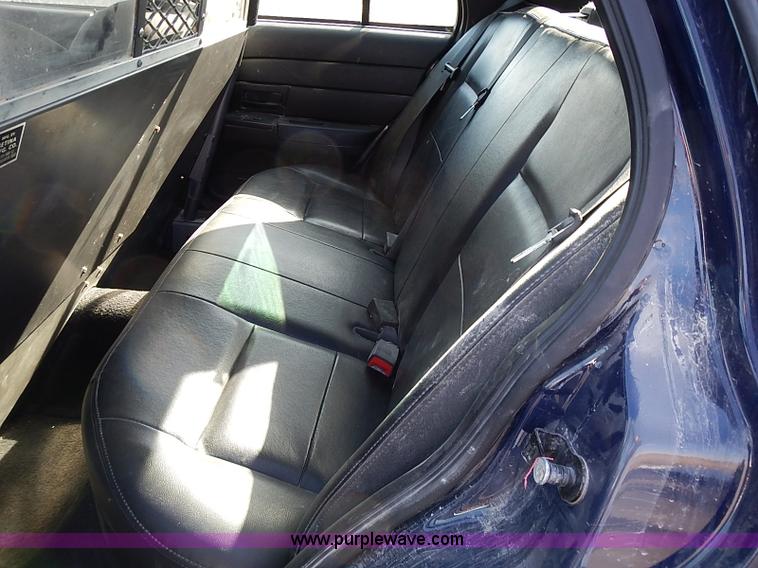 image for item I9422 2008 Ford Crown Victoria Police Interceptor