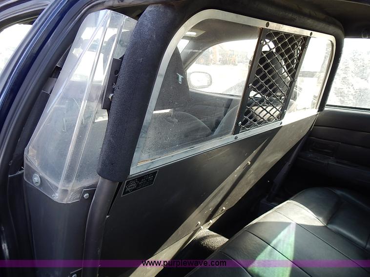 image for item I9422 2008 Ford Crown Victoria Police Interceptor