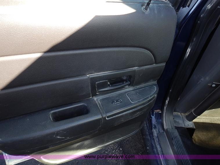 image for item I9422 2008 Ford Crown Victoria Police Interceptor