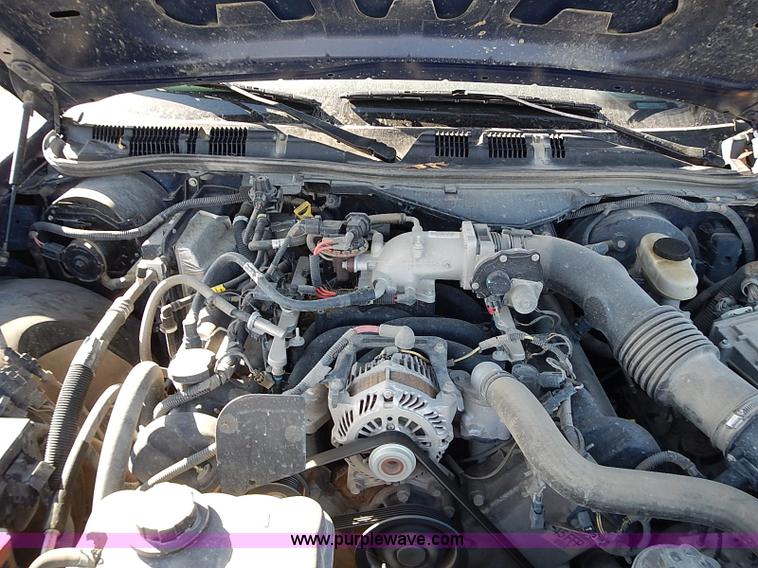 image for item I9422 2008 Ford Crown Victoria Police Interceptor