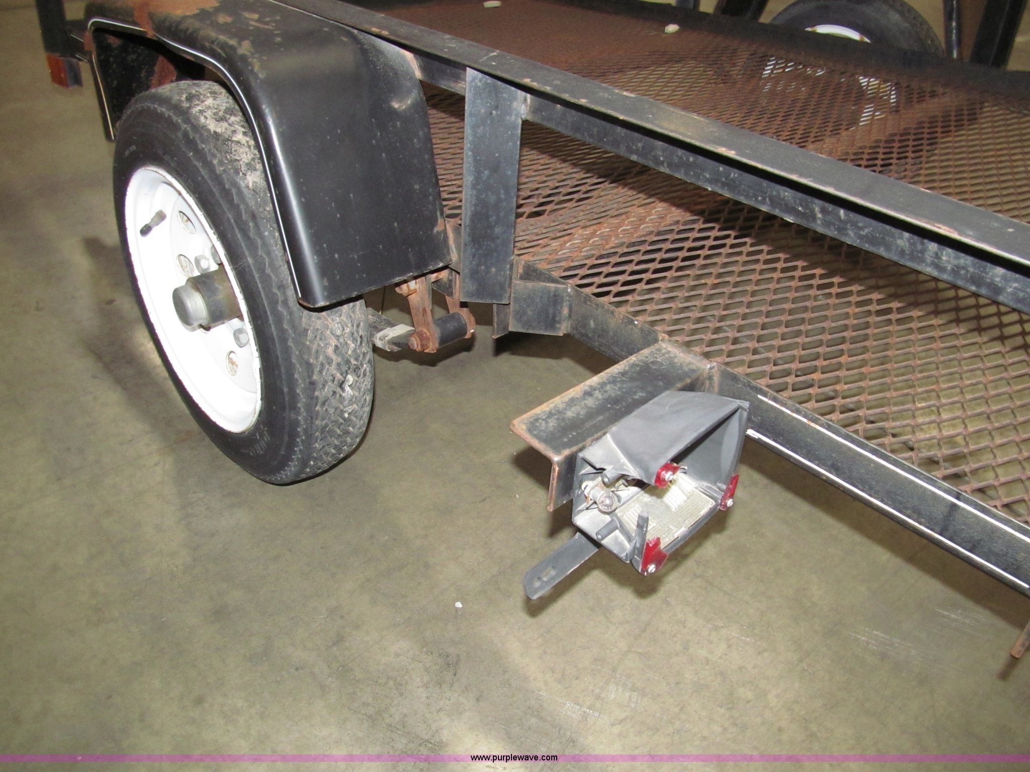 6' metal tilt trailer in Park City, KS Item AR9010 sold Purple Wave