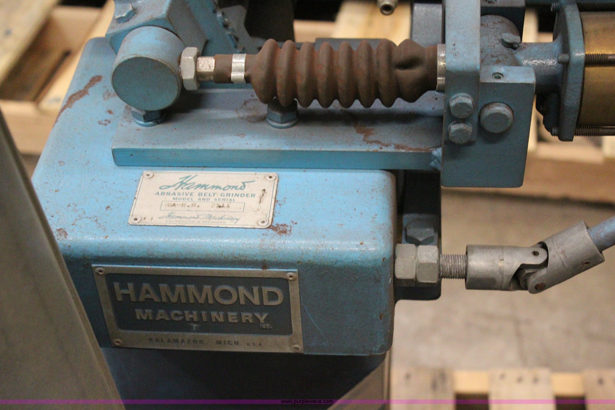 Hammond Polishing and Buffing lathe in Olathe, KS Item AZ9970 sold