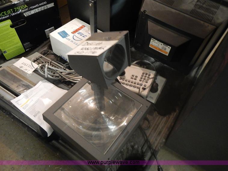 image for item AM9461 Assorted electronics