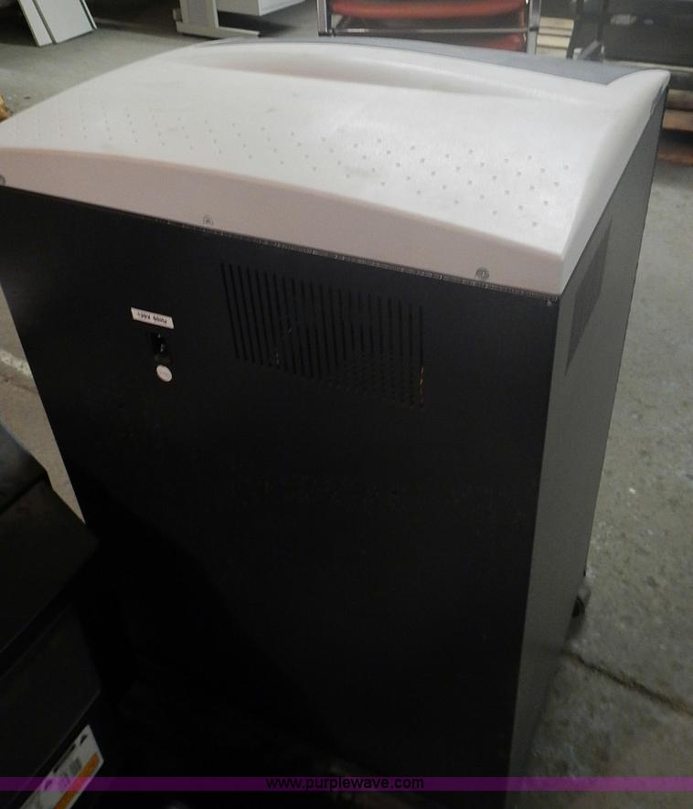 image for item AM9461 Assorted electronics