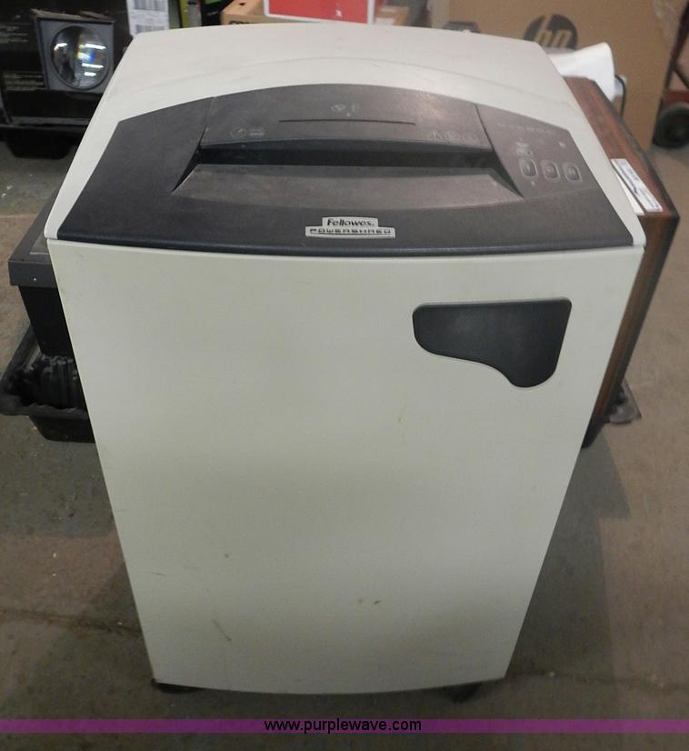 image for item AM9461 Assorted electronics