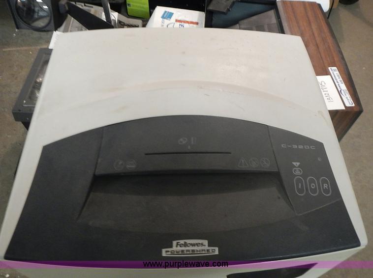 image for item AM9461 Assorted electronics