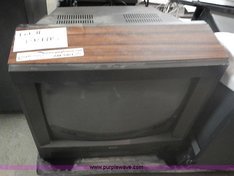 image for item AM9461 Assorted electronics