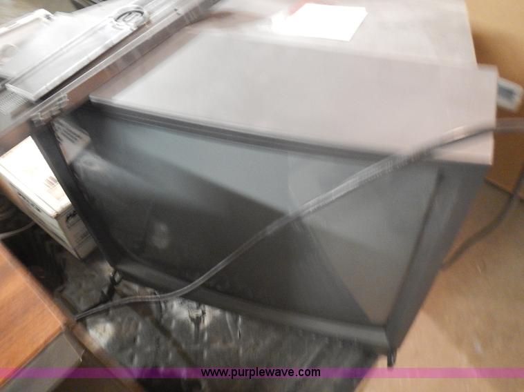 image for item AM9461 Assorted electronics