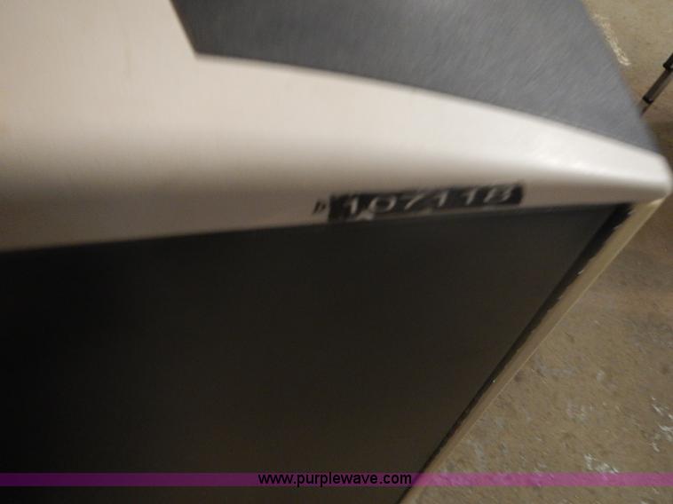 image for item AM9461 Assorted electronics