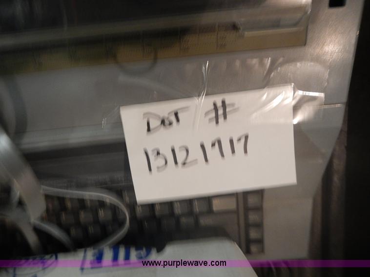 image for item AM9461 Assorted electronics