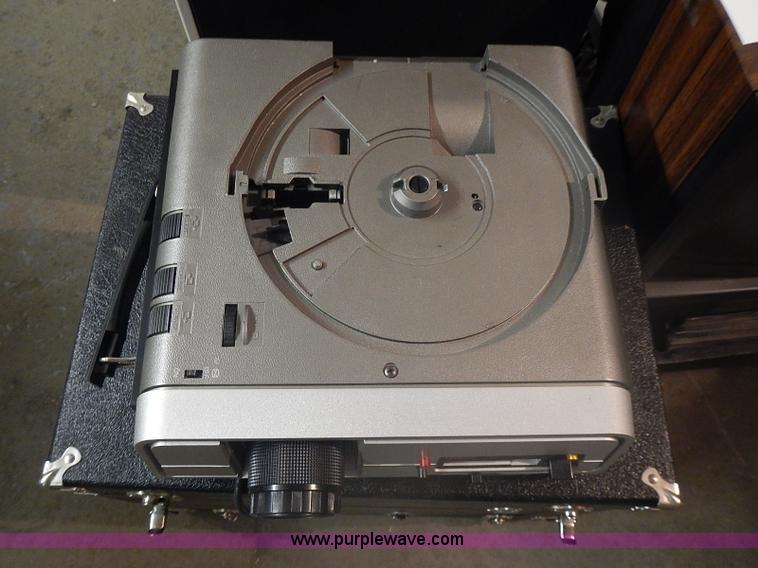 image for item AM9461 Assorted electronics