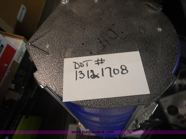 image for item AM9461 Assorted electronics