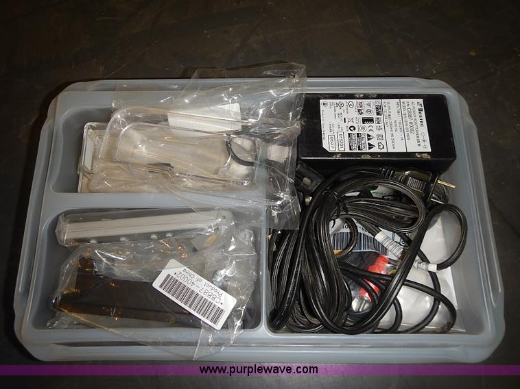 image for item AM9463 Assorted cameras and camcorders