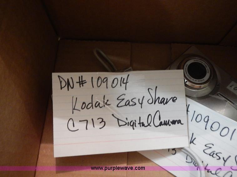 image for item AM9463 Assorted cameras and camcorders