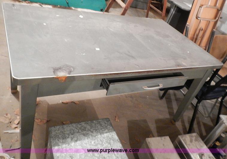 image for item AM9467 Assorted furniture