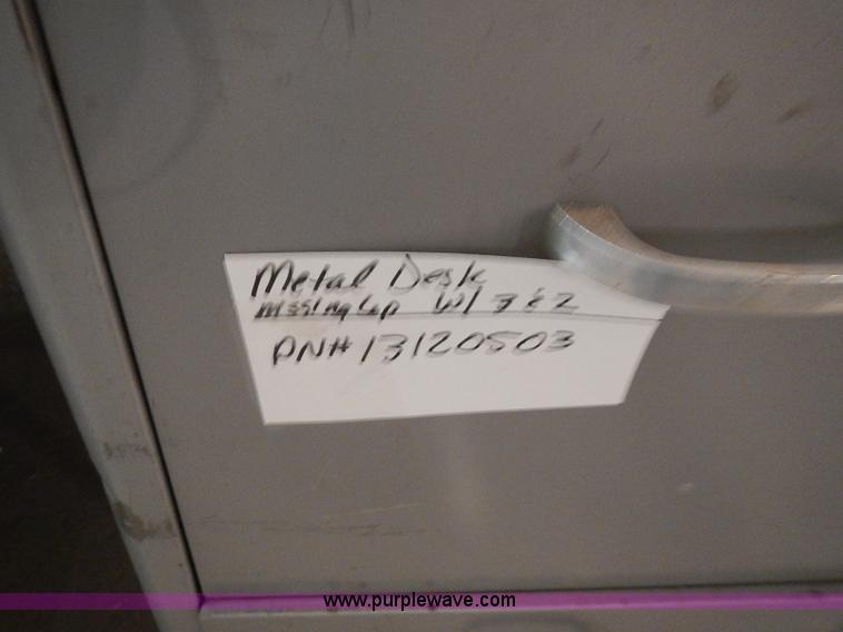 image for item AM9467 Assorted furniture