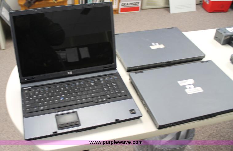 image for item AM9913 (4) HP 8710P laptop computers