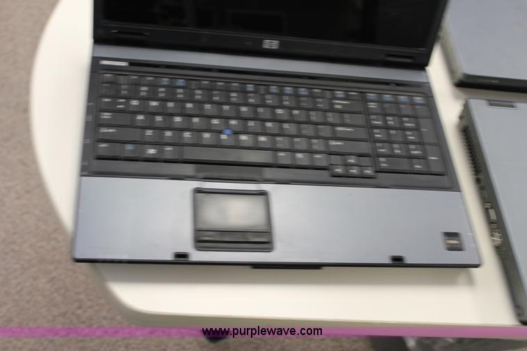 image for item AM9913 (4) HP 8710P laptop computers