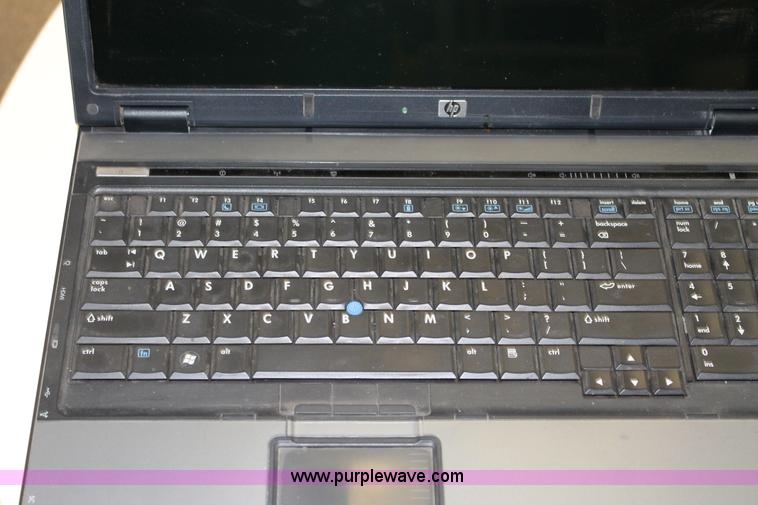 image for item AM9913 (4) HP 8710P laptop computers