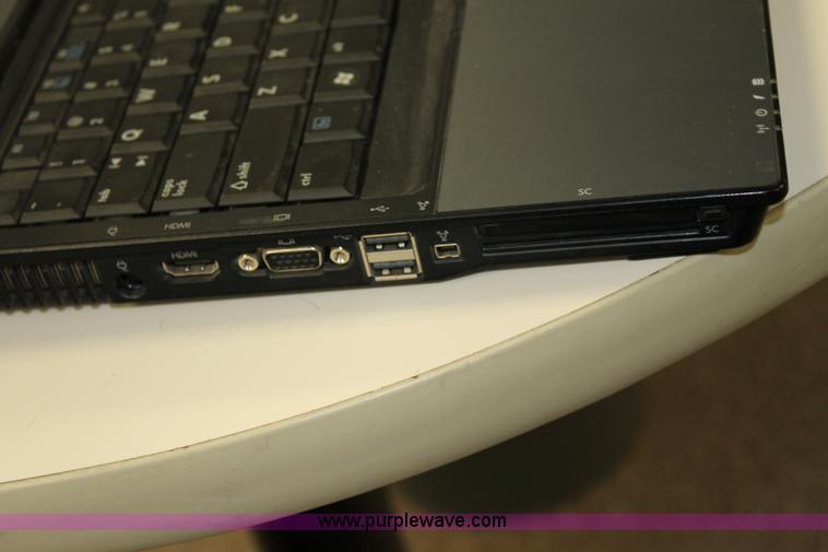 image for item AM9913 (4) HP 8710P laptop computers