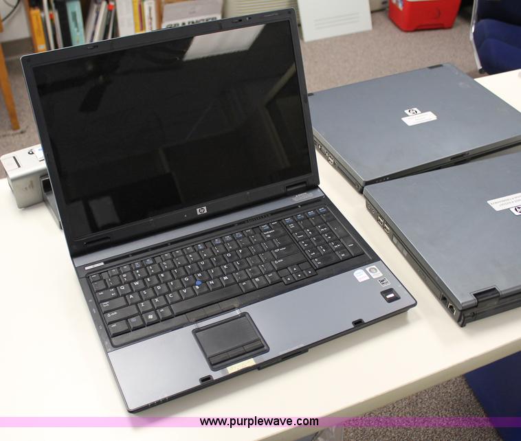 image for item AM9915 (3) HP 8710P laptop computers