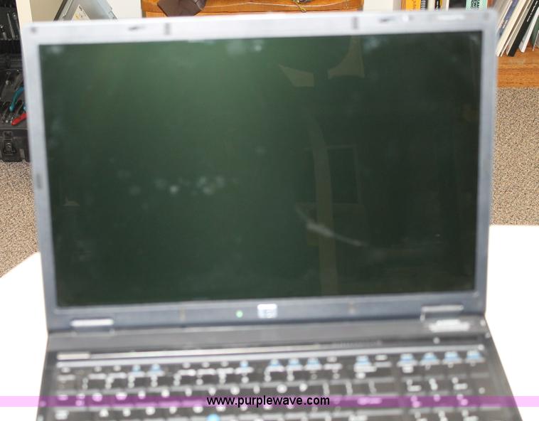 image for item AM9916 (2) HP 8710P laptop computers