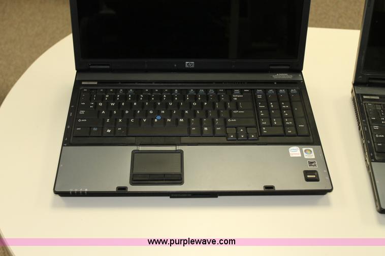 image for item AM9916 (2) HP 8710P laptop computers