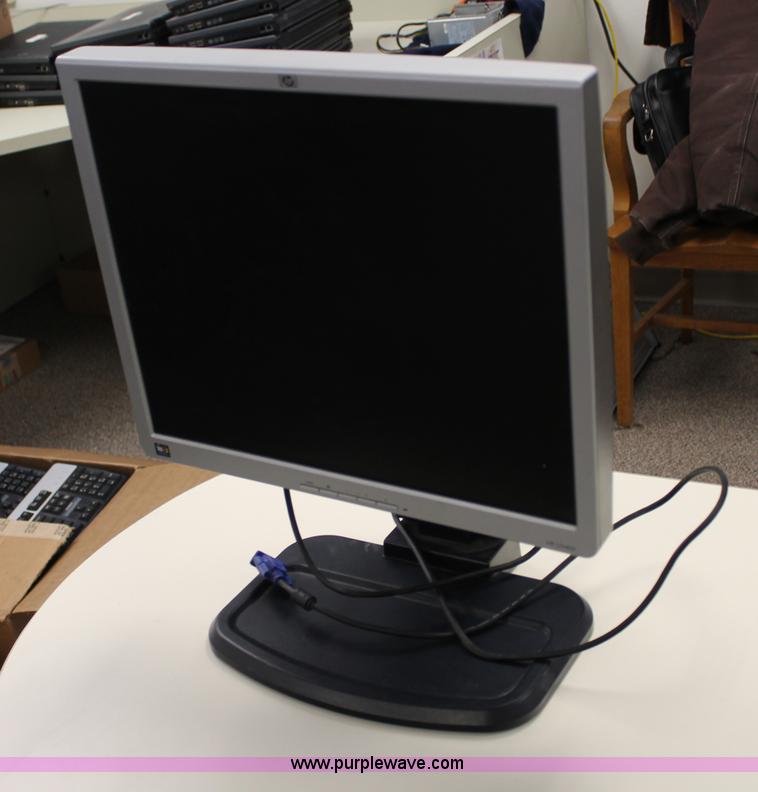 image for item AM9918 (3) 2009 HP DC5800 computers