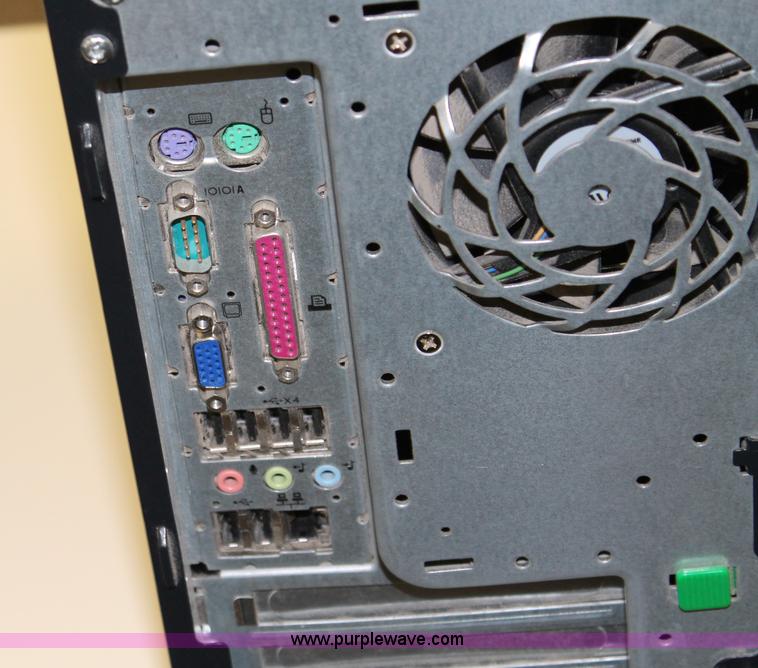 image for item AM9923 (7) 2007 HP DC7700 computers