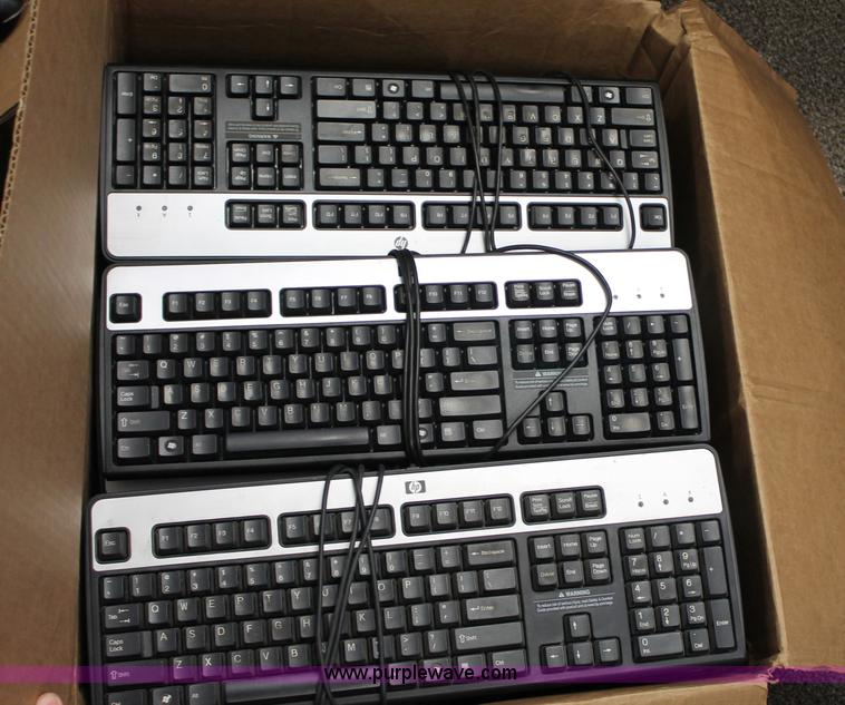 image for item AM9931 Assorted computer accessories