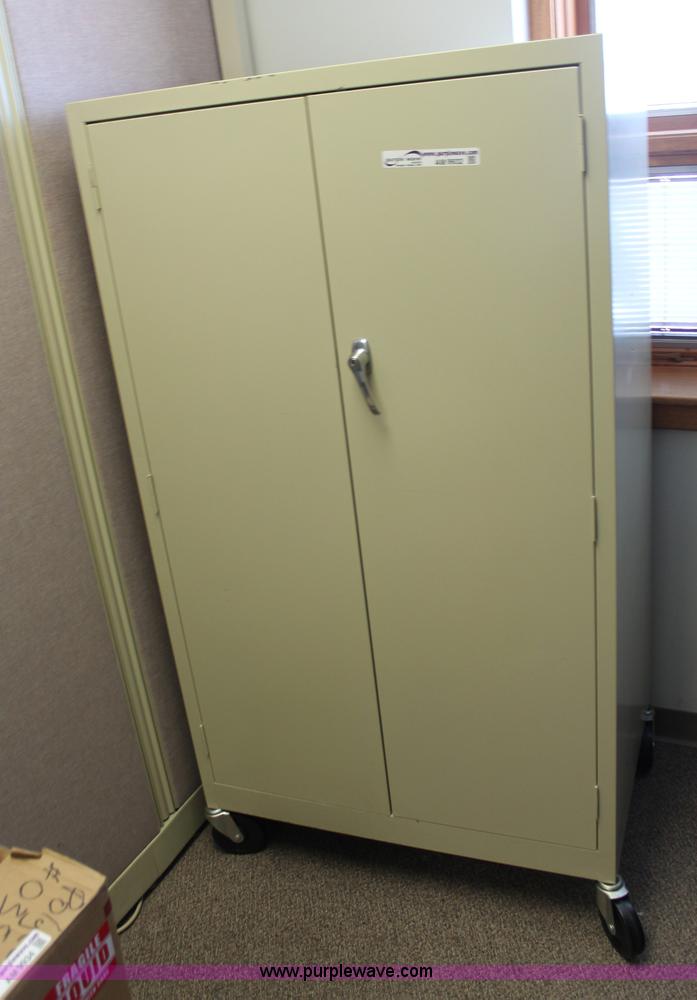 image for item AM9932 Locking metal cabinet
