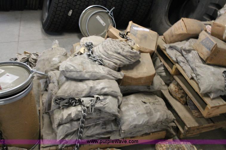 image for item AM9935 Assorted tire chains and wire rope