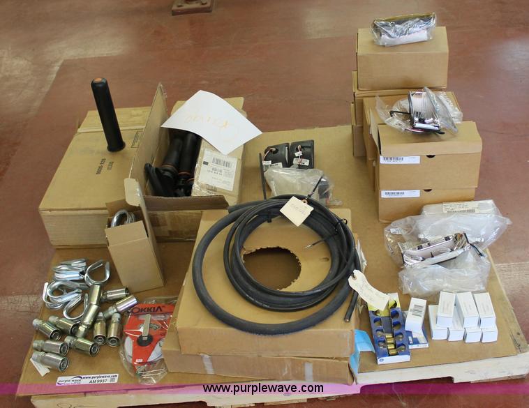 image for item AM9937 Assorted office and shop supplies