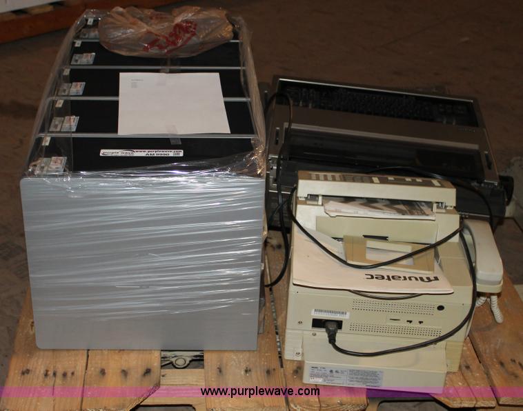 image for item AM9990 Assorted electronics