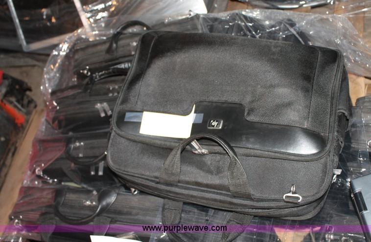 image for item AM9994 (16) HP 8710P laptop computers