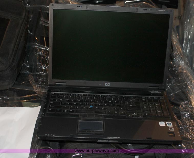 image for item AM9995 Assorted laptop computers