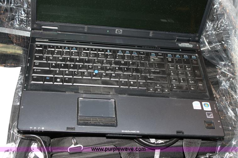 image for item AM9995 Assorted laptop computers