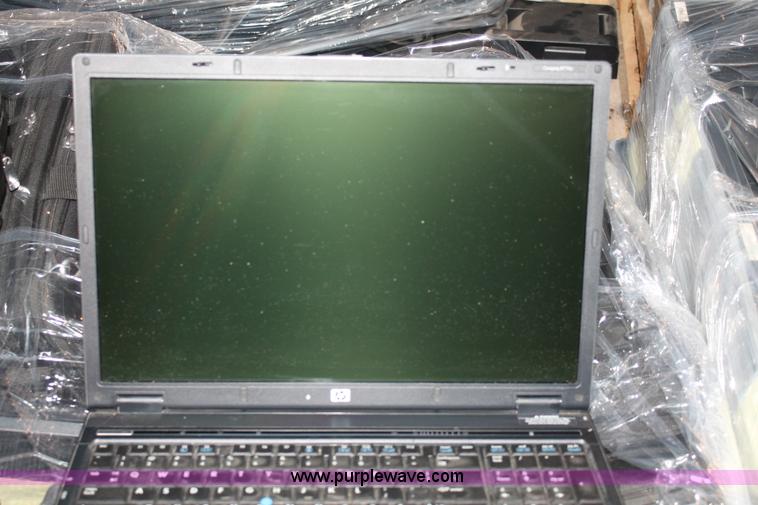 image for item AM9995 Assorted laptop computers