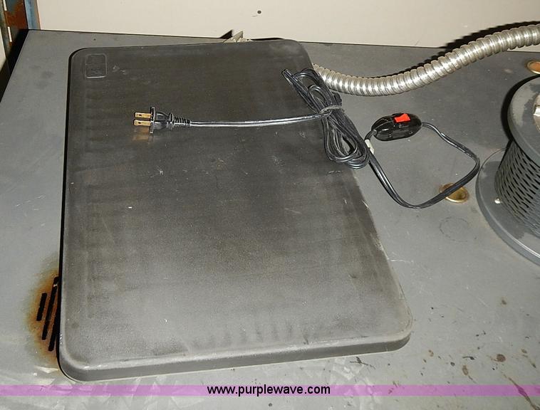 image for item AP9100 Assorted restaurant equipment