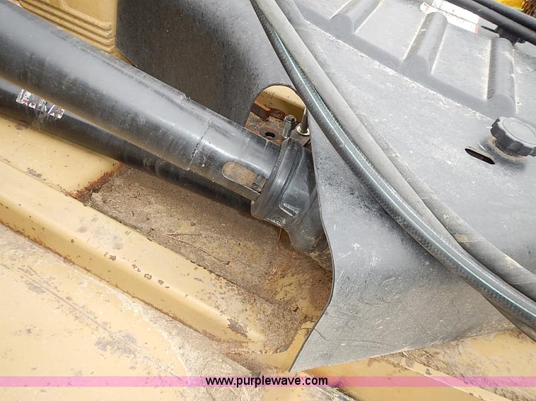 image for item AP9148 2004 Land Pride RCB6015 rotary mower