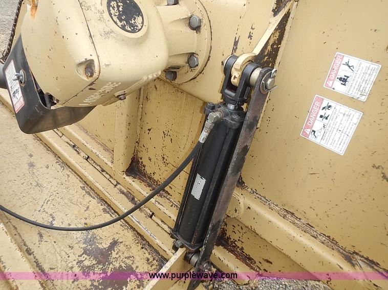 image for item AP9151 2004 Land Pride RCB6015 rotary mower