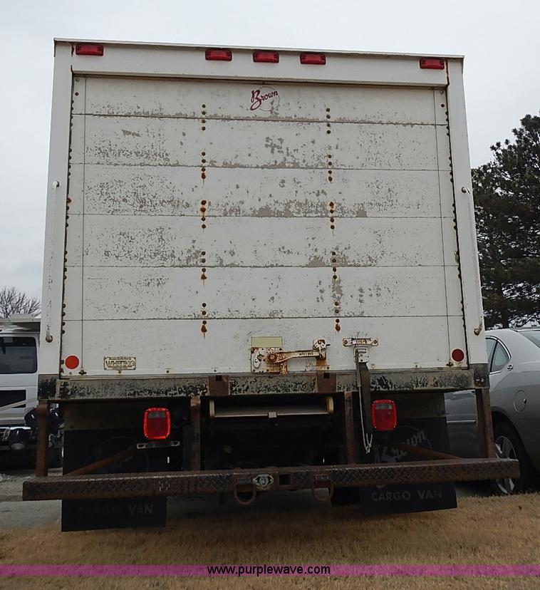 image for item AP9152 1999 Ford F350 cargo box truck